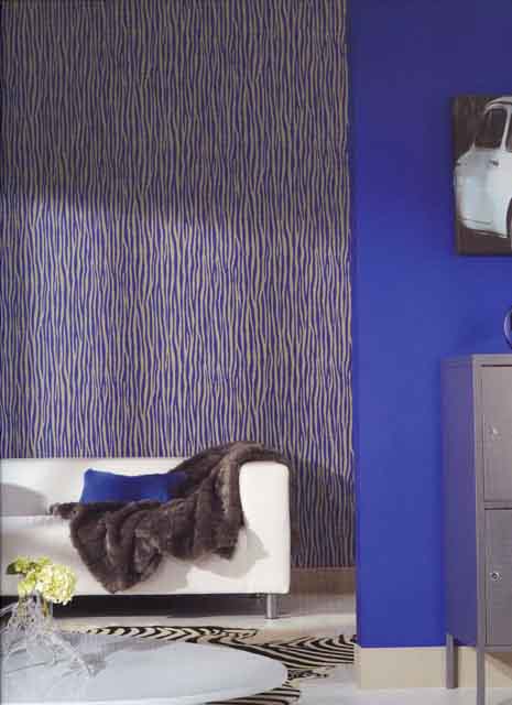 טפט לקיר דמוי עור טיגריס בגוון כחול